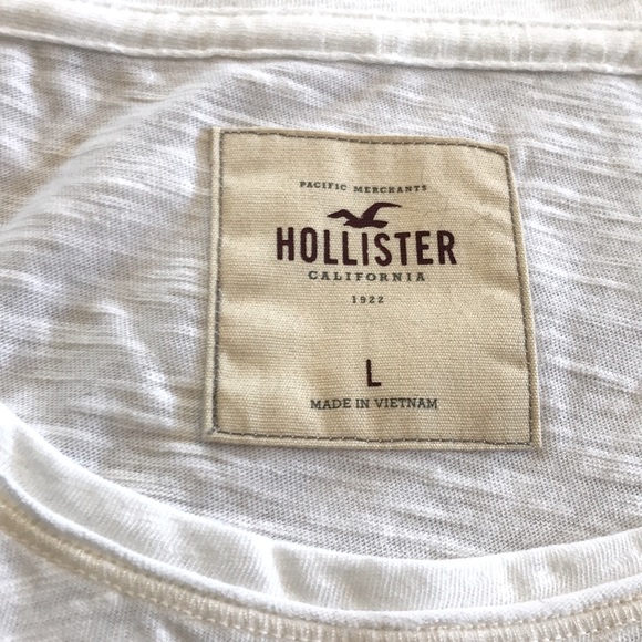 HOLLISTER White Textured Ruffle Layer Soft Top - Picture 8 of 9